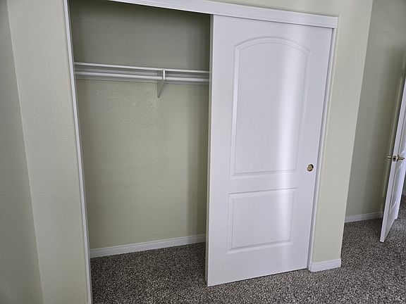 3rd image of 1114 Amelia Pl