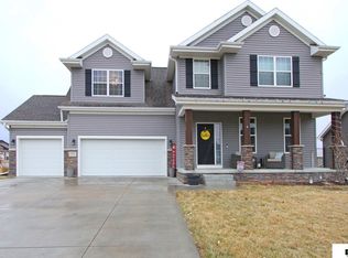 11811 N 142nd St, Waverly, NE 68462