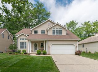 612 Elmwood Rd, Bay Village, OH 44140