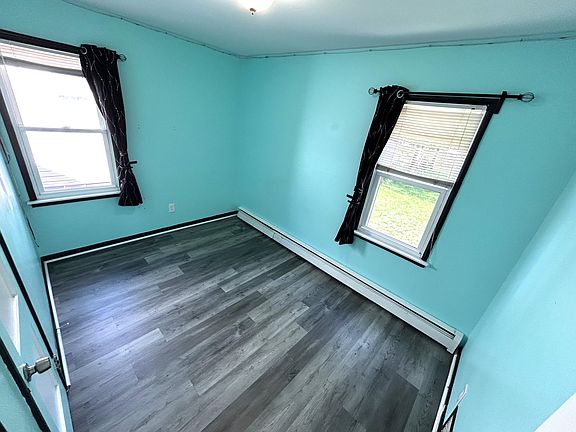 5th image of 24127 Lehigh St