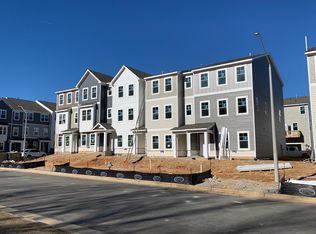 5430 Crescent Square St #3227, Raleigh, NC 27616