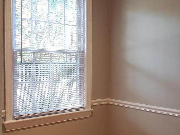 3rd image of 1113 Powhatan St