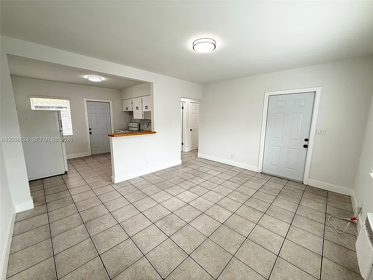 2215 Madison St #5 — Photo 12