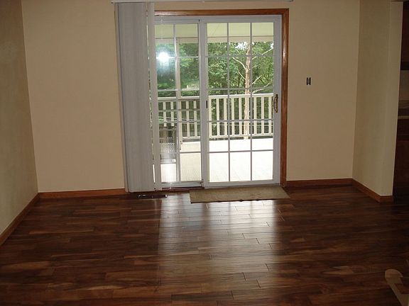 5th image of 2260 Jamestown Ct