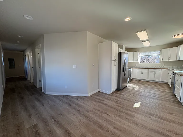 2210 N Arden Ct #B — Photo 3