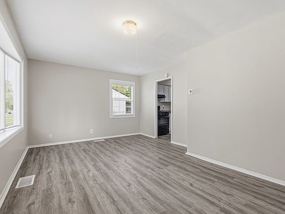 3rd image of 7359 E 53rd St