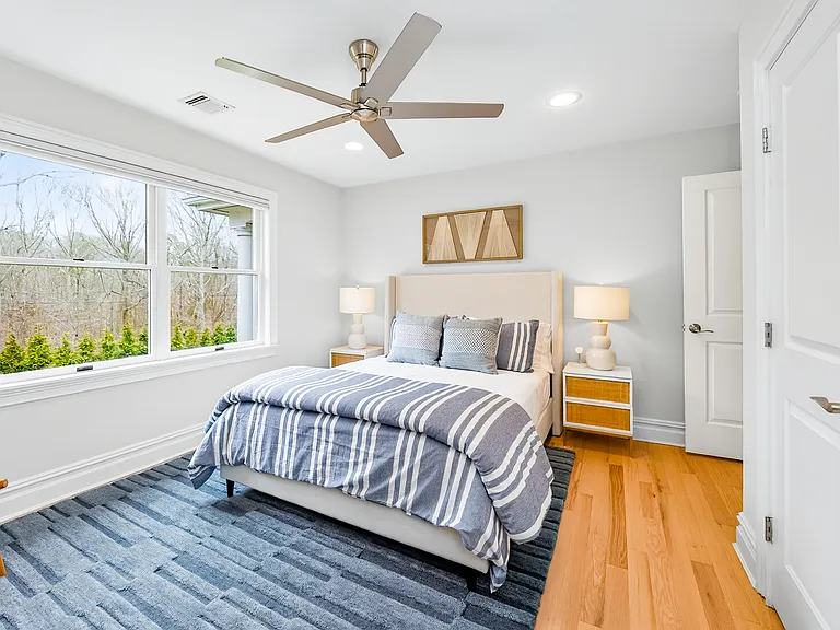 360 Canoe Place Rd — Photo 33