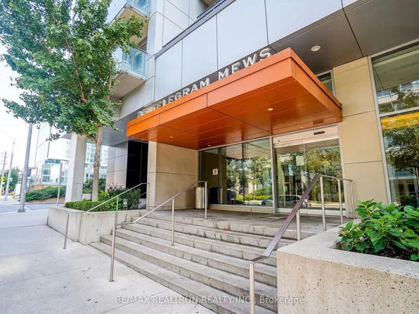 25 Telegram Mews #611, Toronto, ON M5V 3Z1