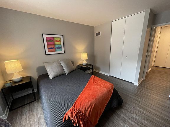 5th image of 3660 N Lake Shore Dr APT 613