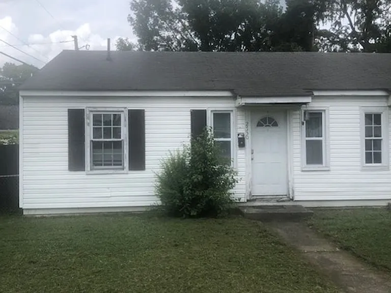 2730 Knox Ave — Photo 1
