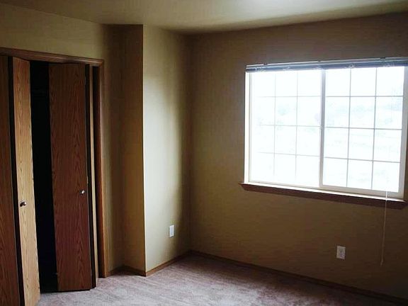 5th image of 3041 W Acarrera Ln APT 23
