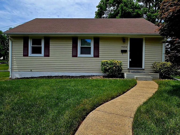 7236 Pimmit Ct — Photo 2