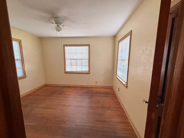 425 Laurina St — Photo 7