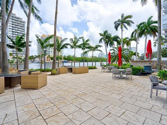 5th image of 2670 E Sunrise Boulevard #1119