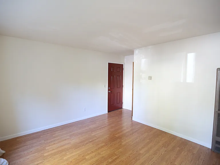 3112 Deakin St #1 — Photo 2