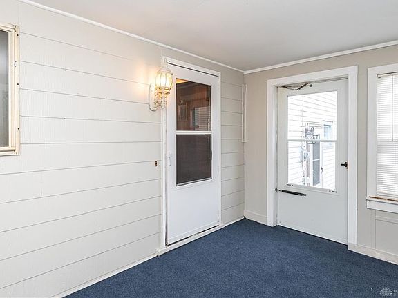 5th image of 109 E Pease Ave