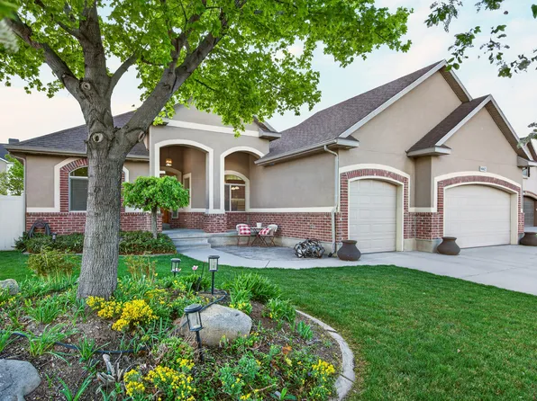 8062 S Ponds Lodge Dr, West Jordan, UT 84081