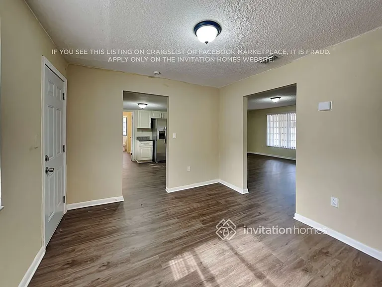 1904 SW 96th Ave — Photo 6