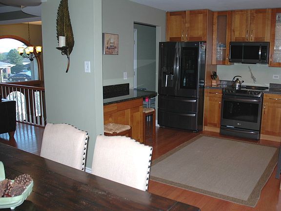 3rd image of 10323 S Interlochen Dr