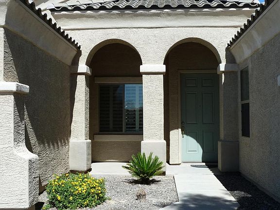 4th image of 2066 E Carob Dr