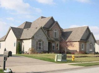 6420 Forest Rd, Davenport, IA 52807