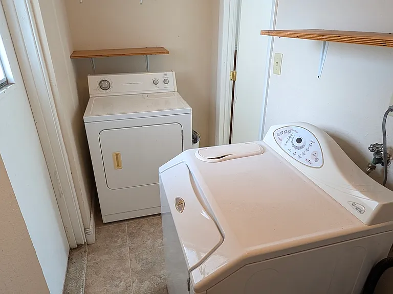 4502 S Cameron Ave — Photo 29
