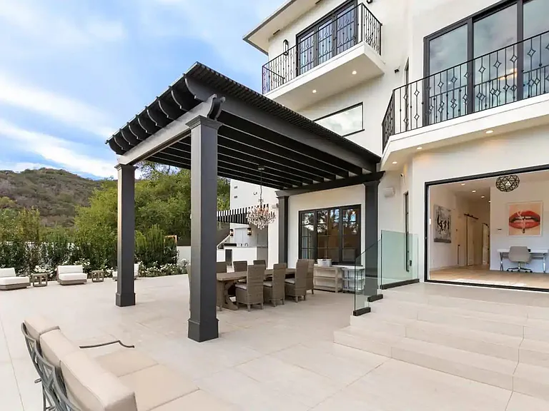 Indoor/outdoor opening for the ultimate in California luxury experience.