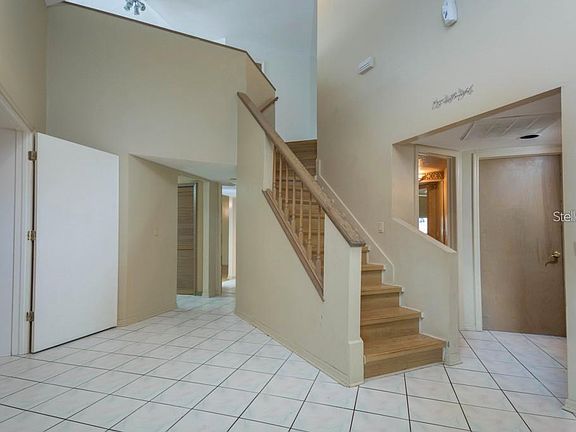 2nd image of 5620 Pine Bay Dr