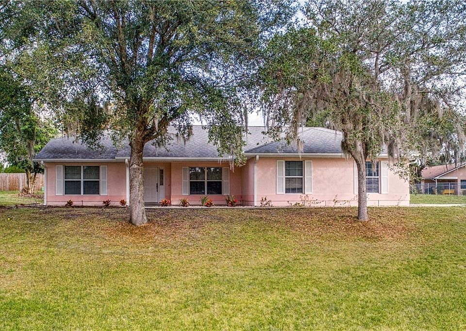 1st image of 832 Berryhill Cir