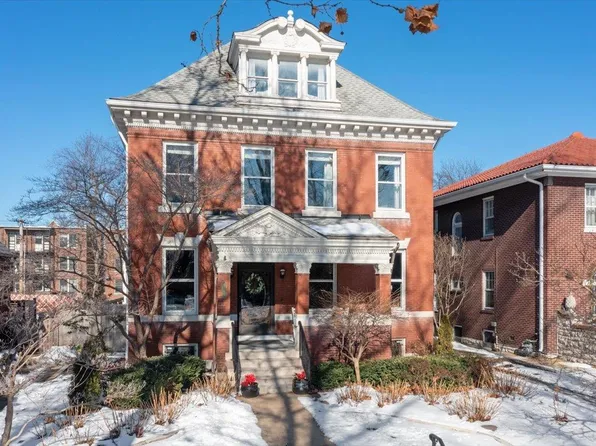 4169 Flora Pl, Saint Louis, MO 63110