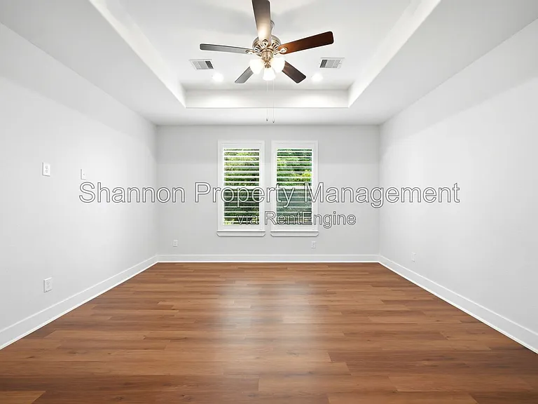 2125 Paul Quinn St — Photo 12