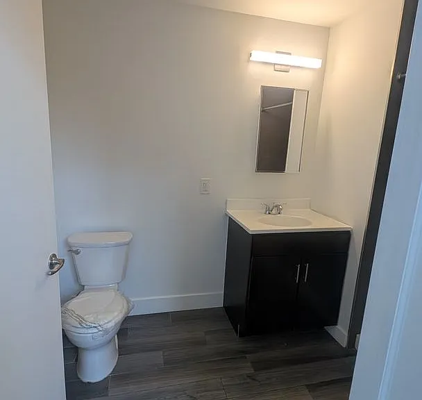 435 Tyler St — Photo 7