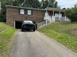 1719 Happy Hill Ct, Ashland, KY 41102