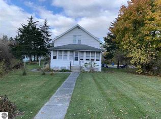 310 W Cedar St, Standish, MI 48658