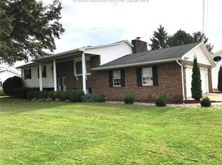 7256 Sandhill Rd, Point Pleasant, WV 25550