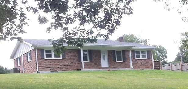 1st image of 90 Grand Oaks Ln