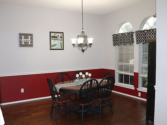 4th image of 515 Appaloosa Dr