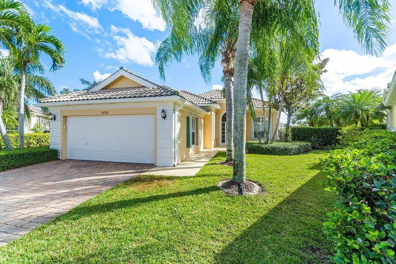 3 bed, 3.0 bath, 2001 sqft, $10,000 — Photo 2