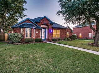 1425 Grimes Dr, Carrollton, TX 75010