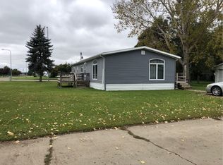 103 Countryside Ln #101, Mandan, ND 58554