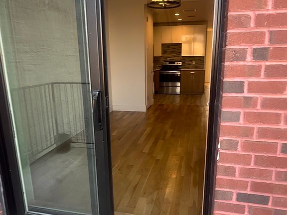 4th image of 2004 Davidson Ave #5A