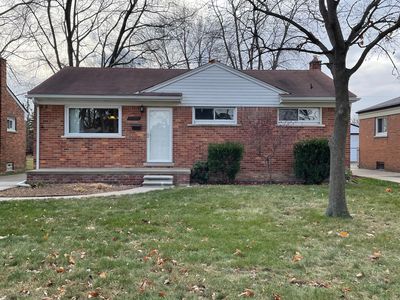 23200 Brookdale Blvd, Saint Clair Shores, MI, 48082
