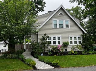 11 Niles Rd, Newton, MA 02461