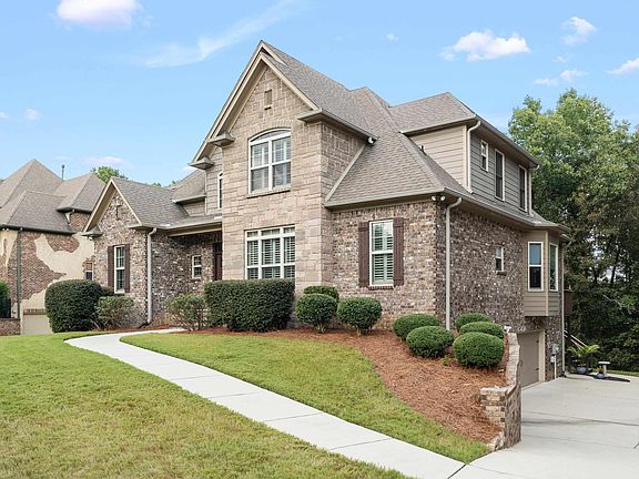 2nd image of 329 Sterling Manor Cir
