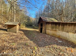 2327 Dripping Springs Rd, Seymour, TN 37865