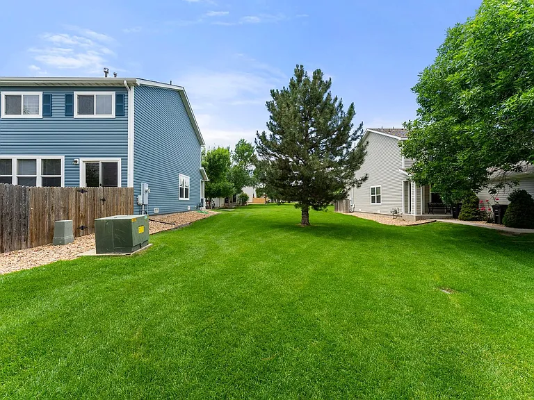 7857 S Kittredge Cir — Photo 31