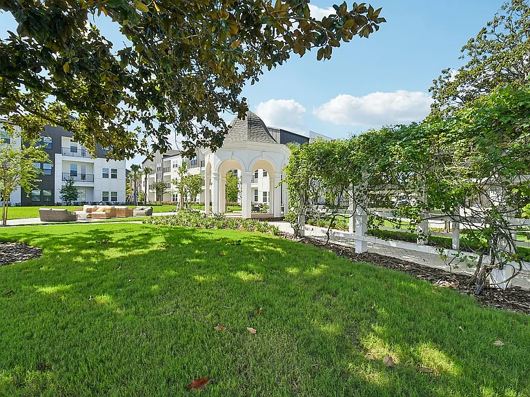 4-web-or-mls-- 6765 St Augustine Rd-2108-904