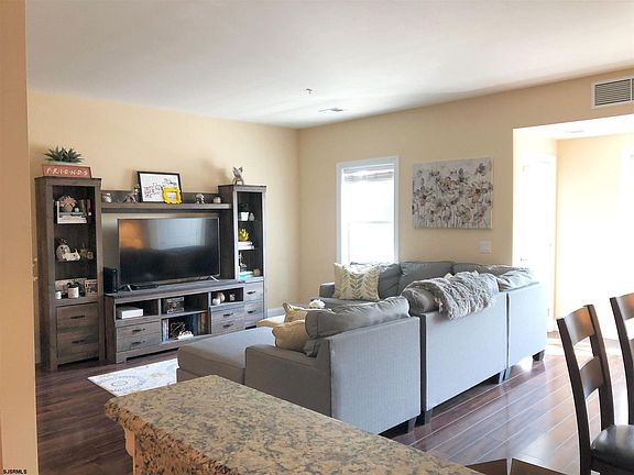3rd image of 1 Mechanic St Unit 305