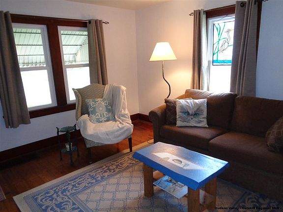 3rd image of 5 Wilkin Ave