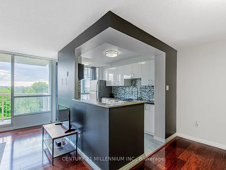 3077 Weston Rd #807 — Photo 1